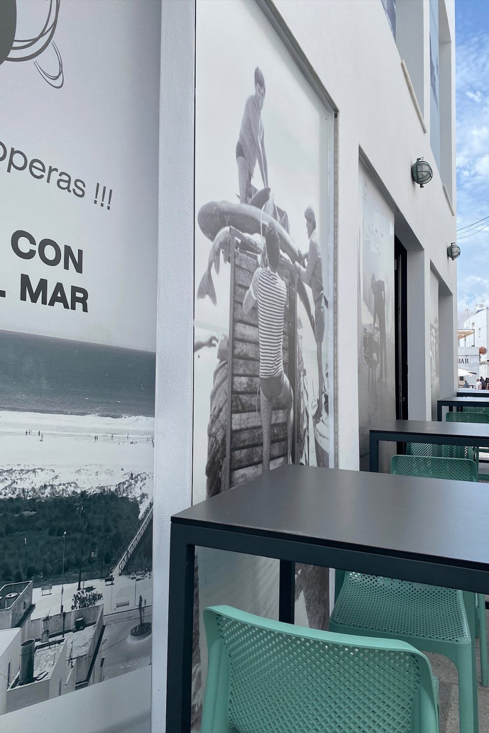 Foto detalle del exterior de la fachada del restaurante el Sopa